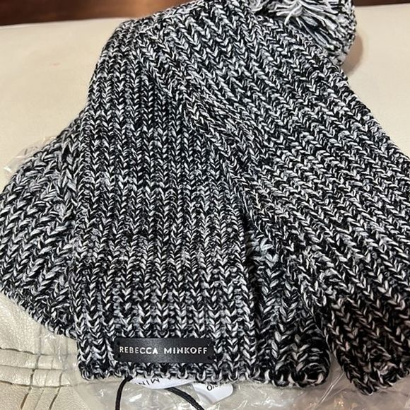 Rebecca Minkoff Marled Beanie And Armwarmer Set NWT - Picture 8 of 10